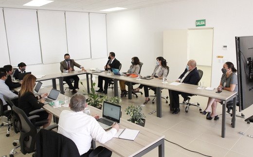 Sesiona Órgano de Gobierno del Centro de Estudios Parlamentarios, expone avances