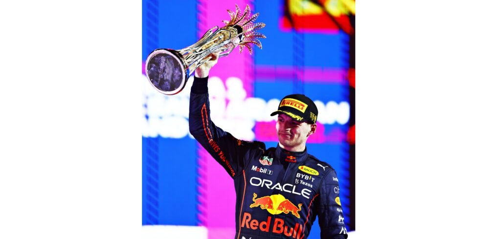 Domina Verstappen en Arabia Saudí; ‘Checo’ termina en cuarto
