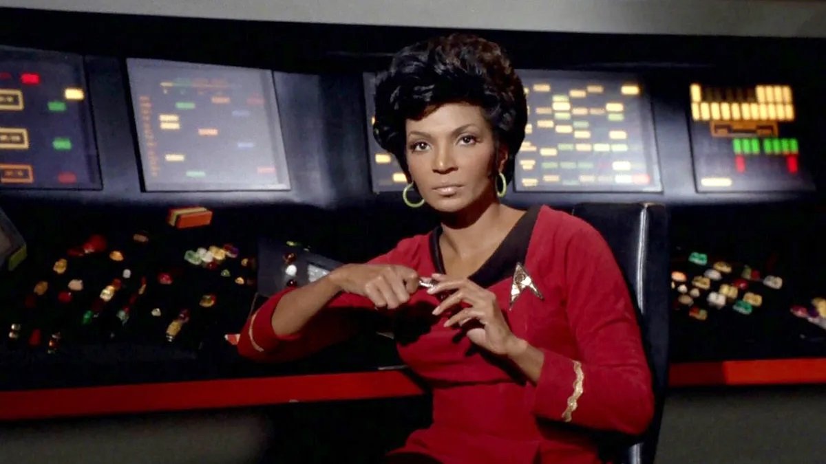 Muere Nichelle Nichols Actriz De “star Trek” Politik