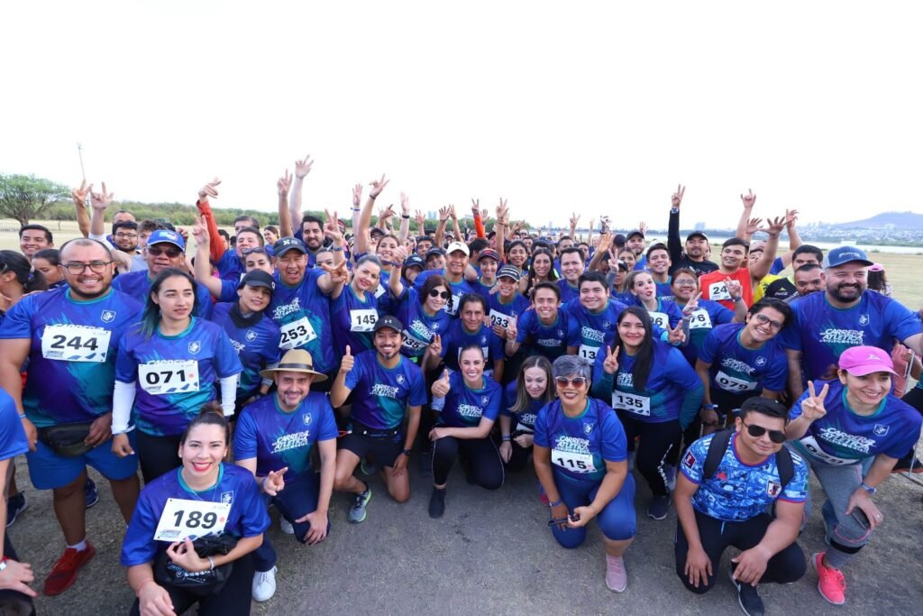Promueven el deporte entre empleados municipales con la carrera atlética “Somos León”