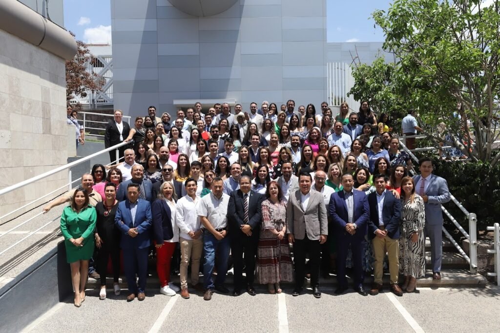 Invita alcaldesa a lasallistas a trabajar unidos para construir un mejor León