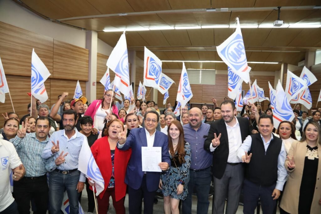 Miguel Salim se registra como Precandidato a Diputado Federal por el distrito 11 de León A nivel nacional. Se registra como precandidato a Diputado Federal por el Distrito 11 de León.