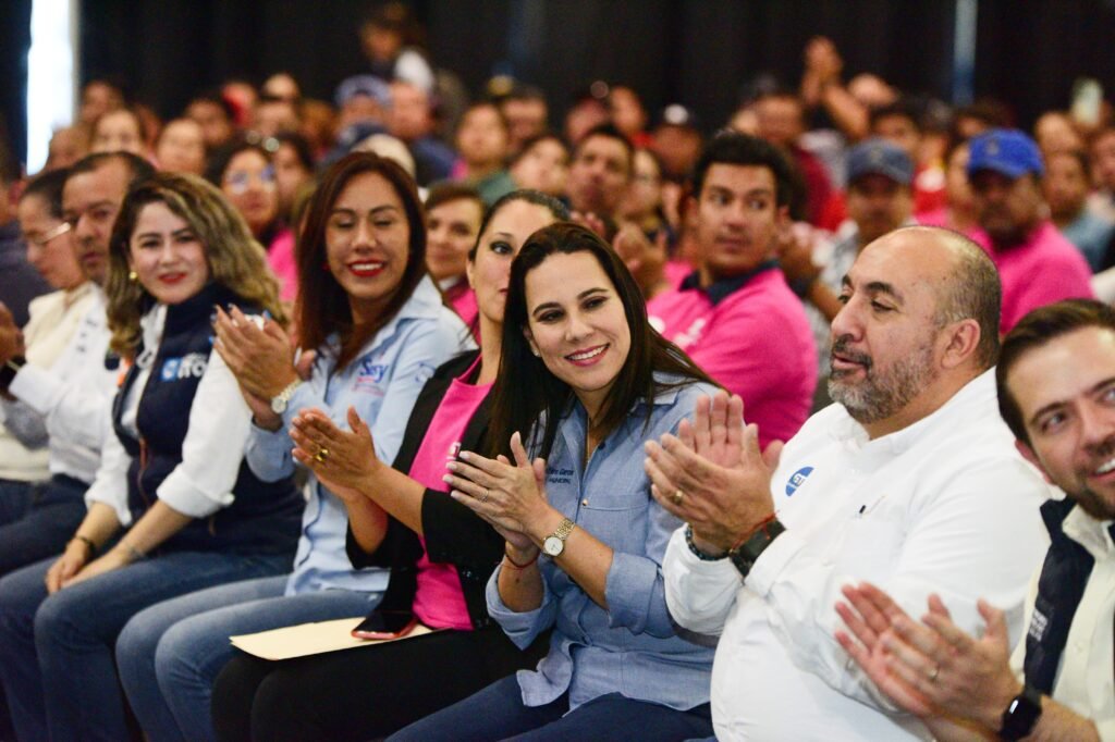 En el evento se contó con la presencia de la presidenta municipal de Irapuato, Lorena Alfaro García, y su equipo de trabajo.