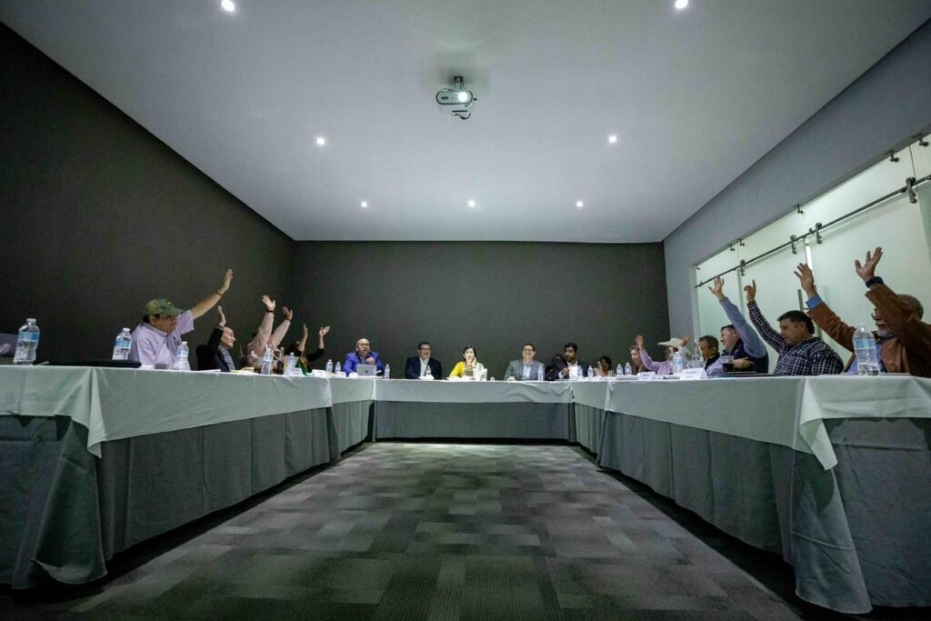 En la reunión se afirmó que la participación ciudadana del sector agropecuario es indispensable para el proyecto que encabeza Libia.