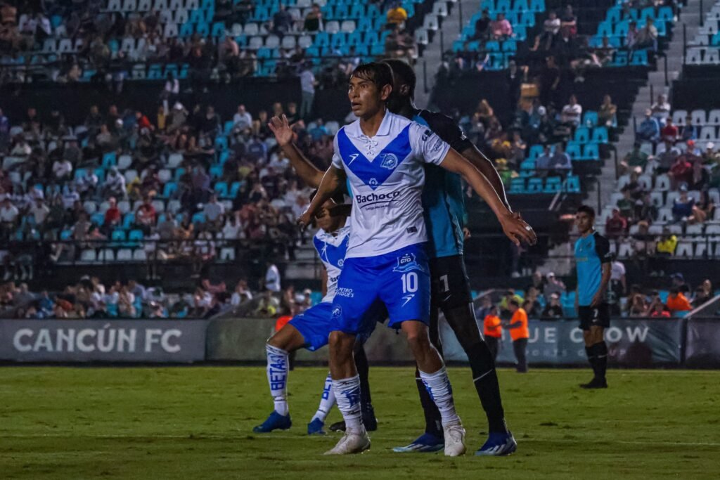 Los Toros de Celaya empataron en un gran juego ante Cancún, quien no aprovechó su casa. /Foto: Club Celaya
