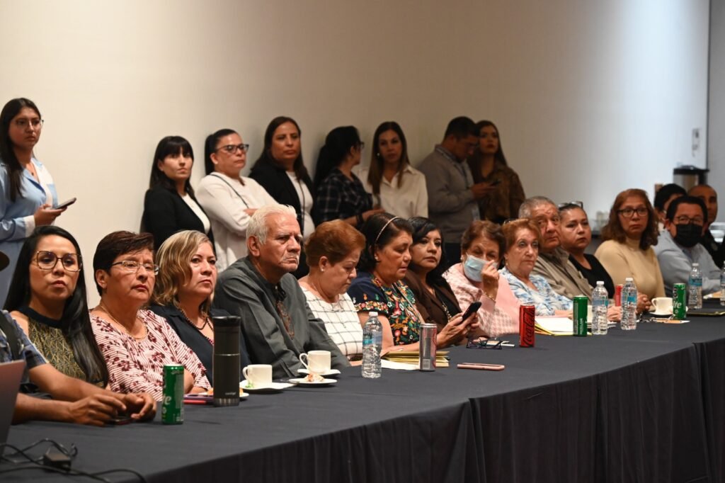 Firman acuerdo y trabajan en plan de trabajo de los Diálogos por la Paz y la Seguridad.