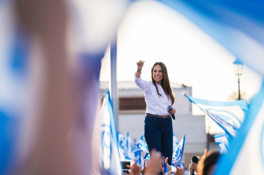 La candidata a Gobernadora de Guanajuato visitó el Barrio de San Miguel, en León.