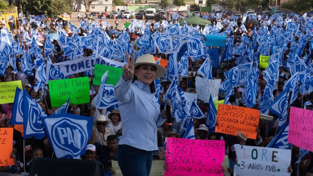 Lorena Alfaro García escuchó y recibió el apoyo de miles de personas.