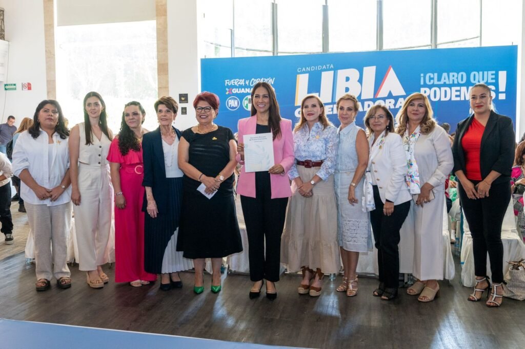 Libia Dennise tuvo gran ecuentro con ujeres empresarias de AMEXME.