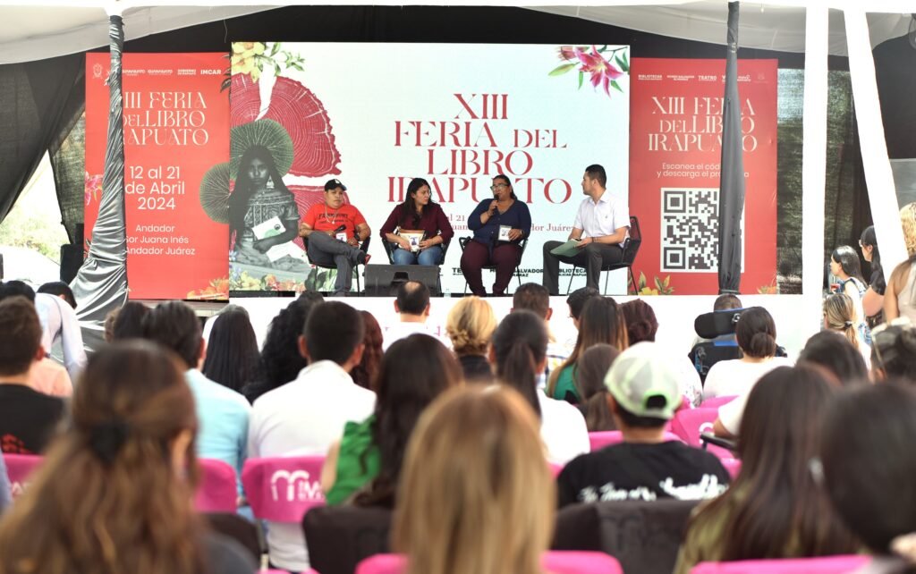 Hubo una buena asistencia en el conversatorio 'El Amor Entre Escombros'.