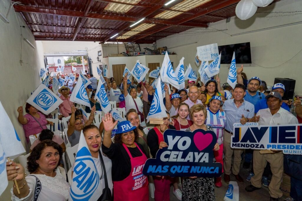 Javier Mendoza visitó la colonia Villas del Romeral, donde fue bien recibido por la ciudadanía.