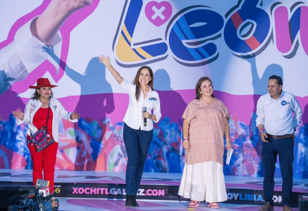 Durante el encuentro, Libia y Xóchitl reiteraron su compromiso por una mejor calidad de vida en Guanajuato.