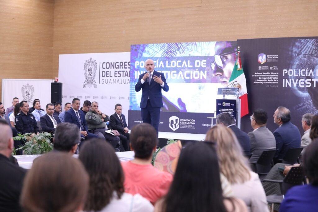 Durante el encuentro, se afirmó que la policía local de investigación contribuirá a garantizar la paz de las y los ciudadanos.