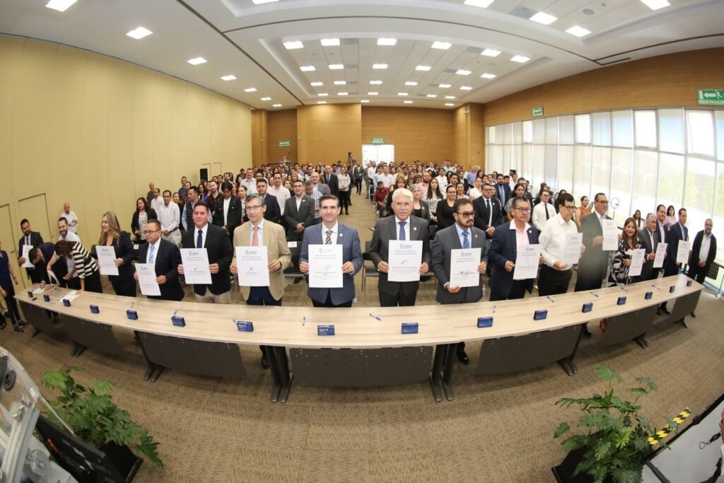 En el Congreso del Estado de Guanajuato realizó la presentación del “Nuevo SID” con la Plataforma Integral de Gestión Documental.