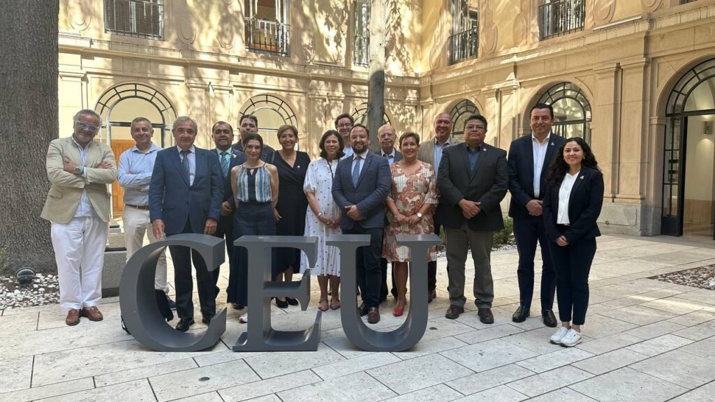 La Delegación de Guanajuato estuvo en compañía de directivos educativos de España.