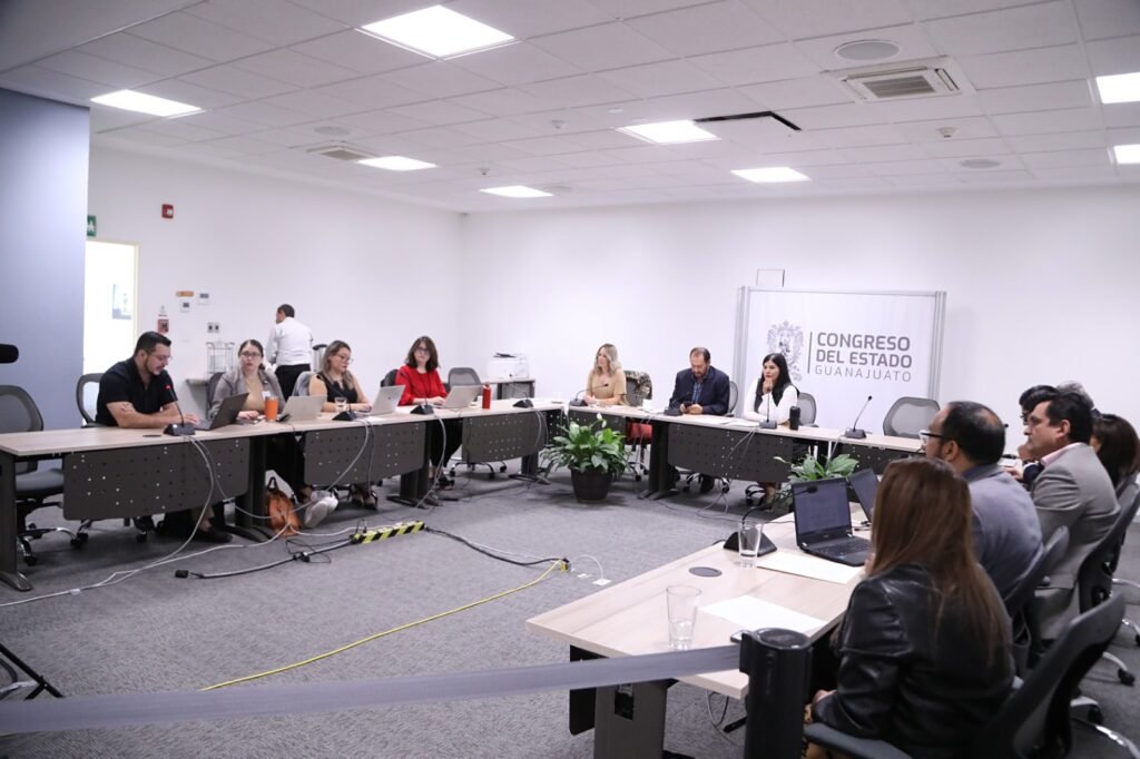 Durante la reunión, participó la Comisión de Educación, Ciencia y Tecnología y Cultura del Congreso local.