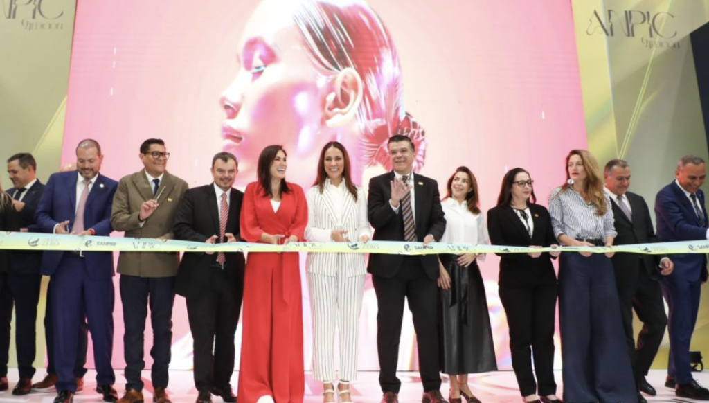 Libia Dennise inauguró la edición 64 de la Feria de Proveeduría de la Asociación Nacional de Proveedores de la Industria del Calzado (ANPIC).