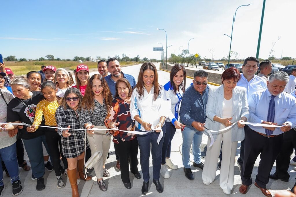 Libia Dennise García y Ale Gutiérrez inauguraron la obra del Bulevar Timoteo Lozano, que beneficiará a más de 1 millón de personas.