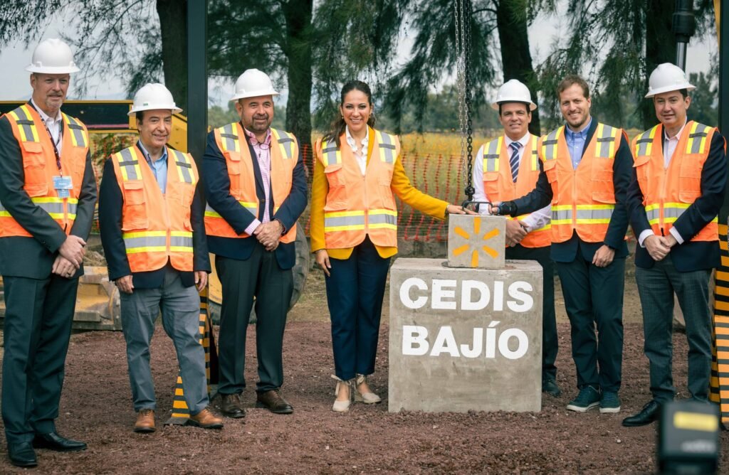 Libia Dennise García Muñoz Ledo afirmó que seguirán impulsando la vocación logística de Guanajuato y la economía inclusiva de la gente.