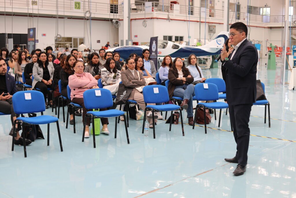 El Instituto Estatal de Capacitación (IECA) continúa trabajando a favor de la educación y desarrollo de los profesores.