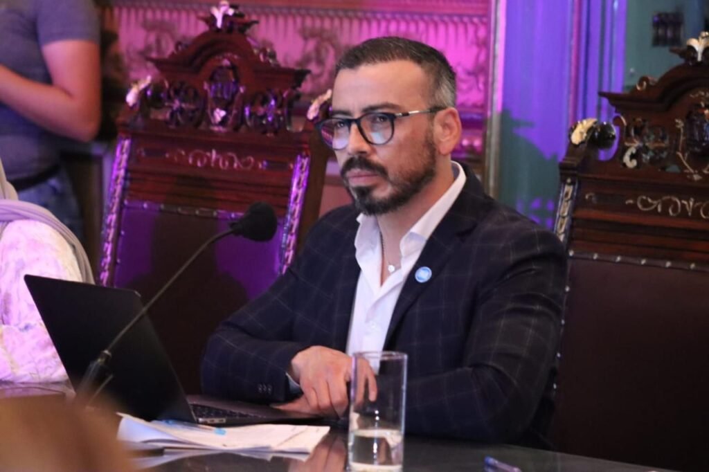 Gerardo Barroso Rangel, coordinador de la fracción panista en el Ayuntamiento de Irapuato invitó a la población a acercarse.