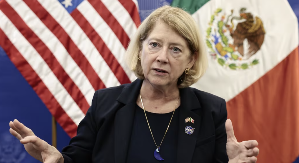 Pam Melroy, visitó México y destacó que la Nasa analiza involucrar al País en próximos viajes a la luna./Foto: Captura de pantalla