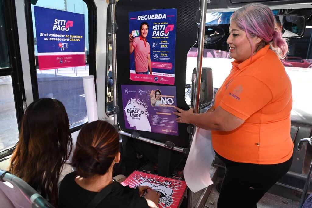 Se realizó una campaña por las calles de la ciudad para concientizar y evitar el acoso callejero.