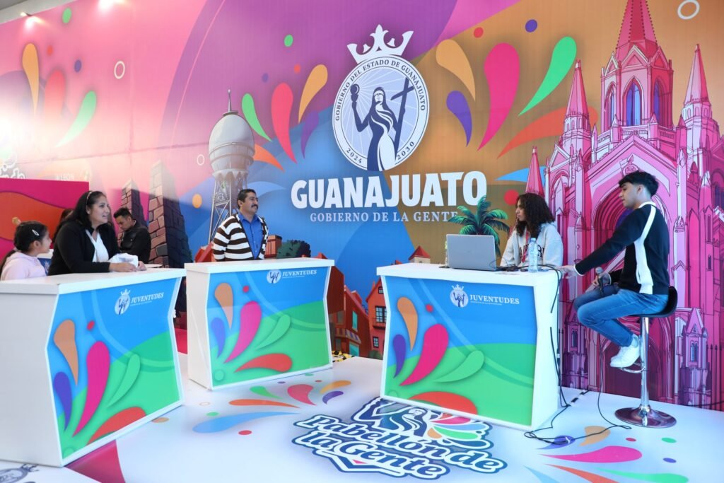 Decenas de jóvenes se unen a este proyecto en la Feria Estatal de León 2025.