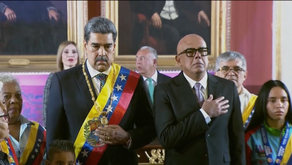 Pese a que muchos países estaban en contra, Nicolás Maduro toma posesión como presidente de Venezuela por tercera ocasión.