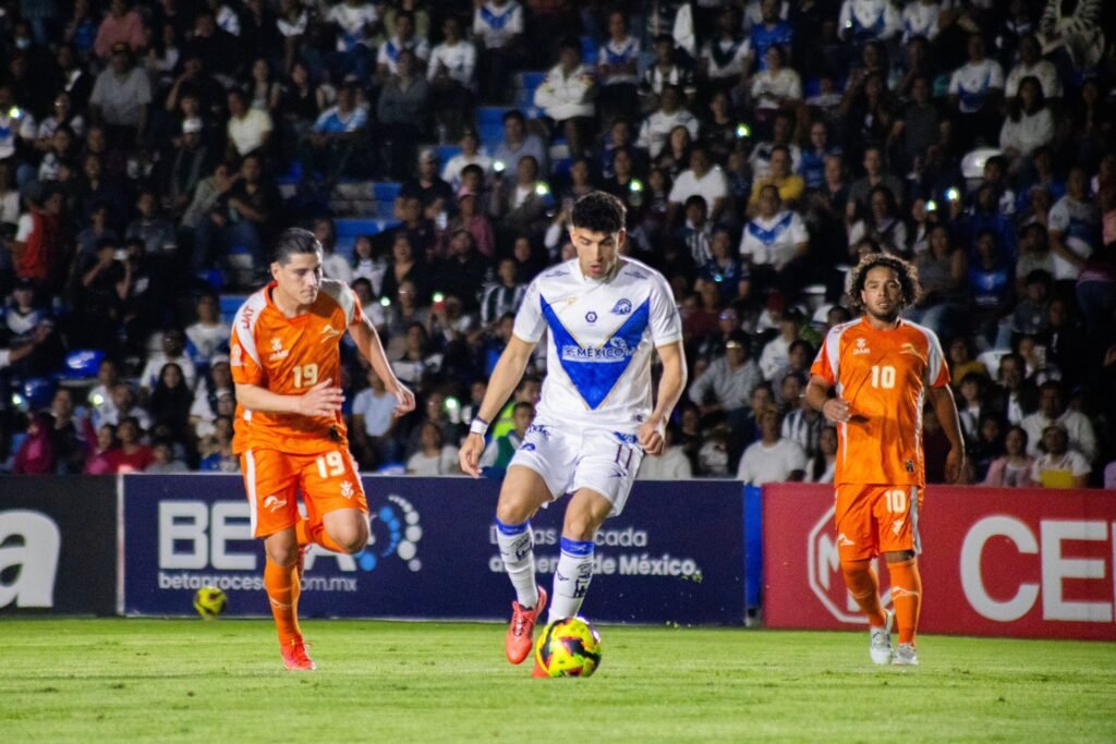 De principio a fin, el equipo de Celaya se fue con todo al frente y logró vencer al correcaminos en casa.