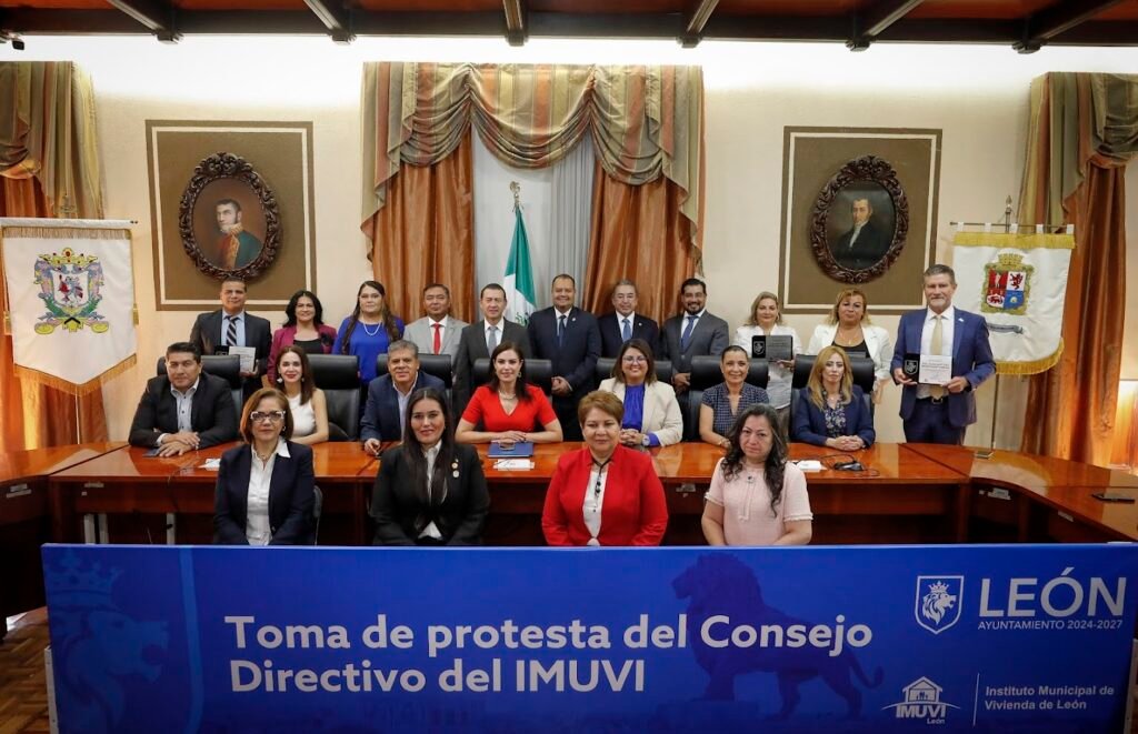Al finalizar, Ale Gutiérrez agradeció a las y los ciudadanos su compromiso de trabajar por el bienestar ciudadano y mejorar el acceso a una vivienda digna.