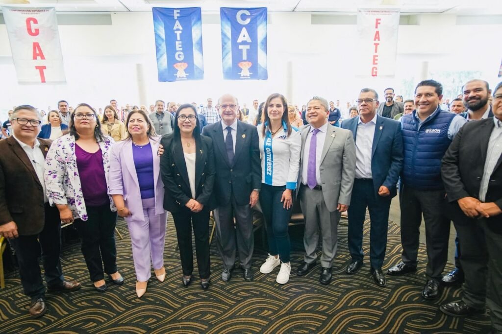 La presidenta municipal, participó en la conmemoración del 19° aniversario de SUTEEEG-CAT.