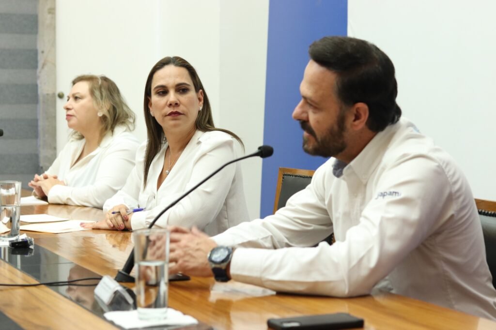 Lorena Alfaro destacó la importancia de aprender y traer a Irapuato estrategias que impulsen el desarrollo de Irapuato.