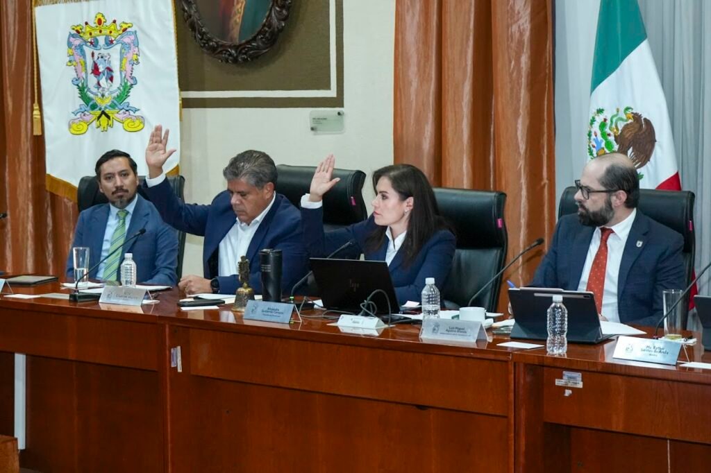 Aprueban en el Ayuntamiento de León que parques acuáticos sean gratuitos para la ciudadanía de León.