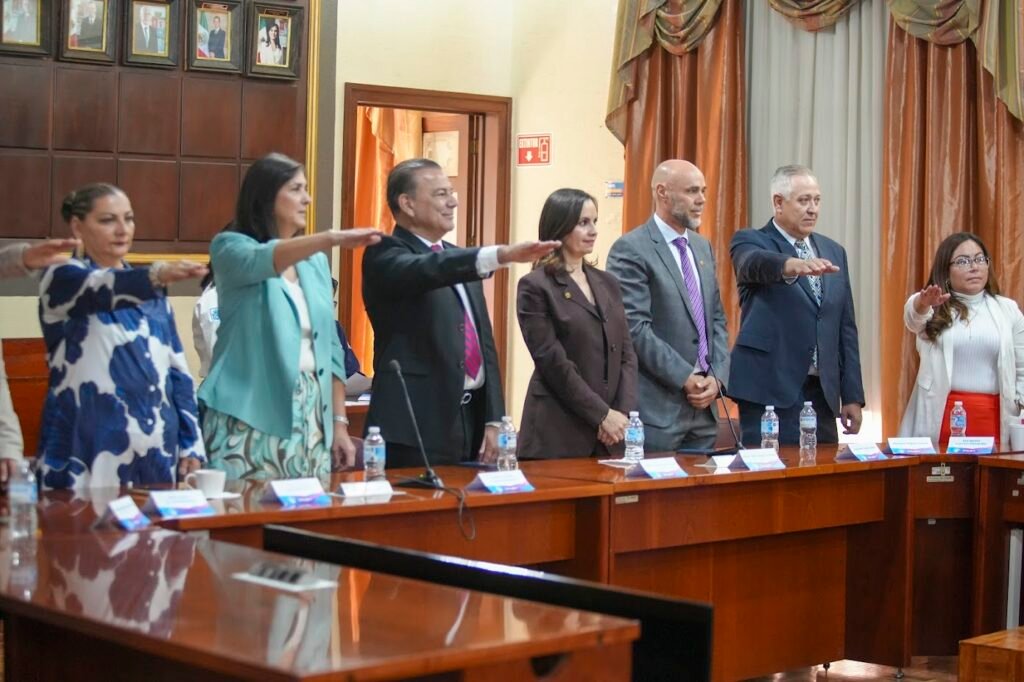 En sesión de instalación, fue nombrado presidente del Consejo, Héctor Rodríguez Velázquez; como secretario, Alejandro Rafael García Sainz Arena y Cecilia Ovalle Ríos como tesorera.