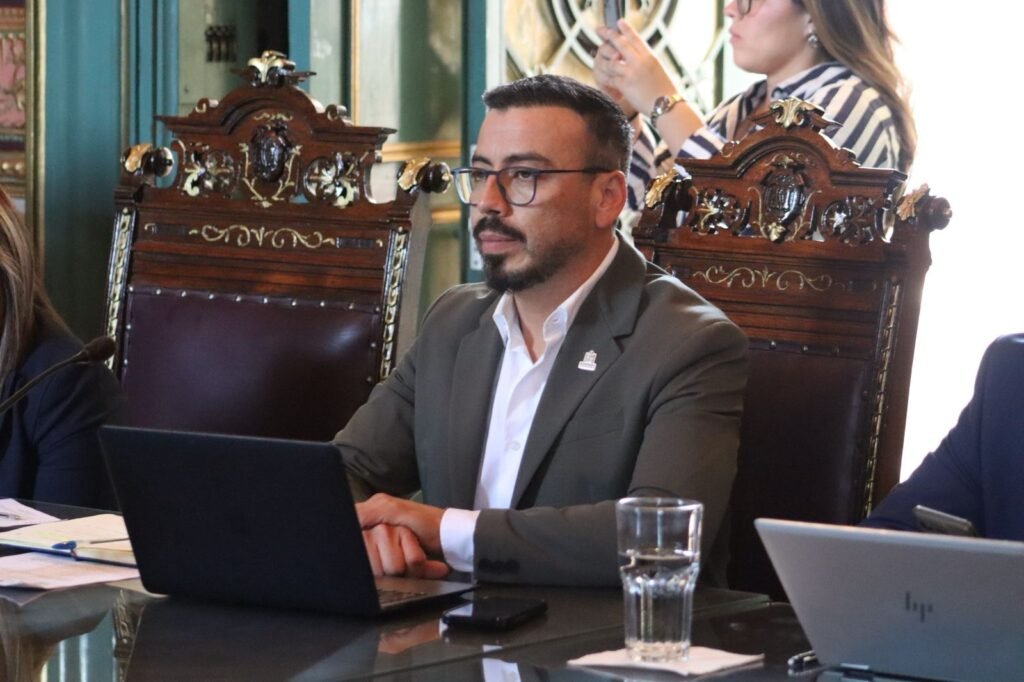 Durante la sesión, los asistentes reiteraron su compromiso de ofrecer un servicio de Seguridad cercano y eficaz a la comunidad.