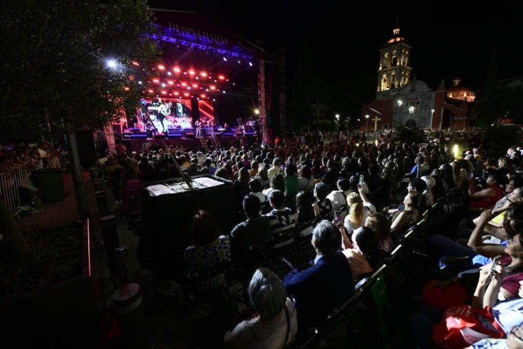 Autoridades de Irapuato, compartieron con miles de mamás de una noche especial con la presencia artistas de talla internacional