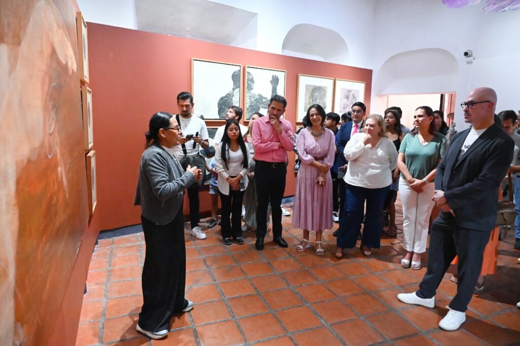 Lorena Alfaro invitó a disfrutar de las exposiciones ‘Edén’ de Flor Minor y ‘Los Consejos de Mi Niño Interior’.