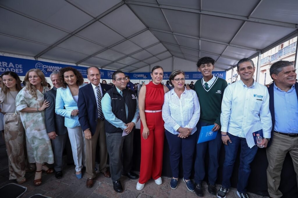 Ale Gutiérrez garantizó que el empleo cambia vidas y afirmó que León concentra el 37.63% del empleo formal del estado.