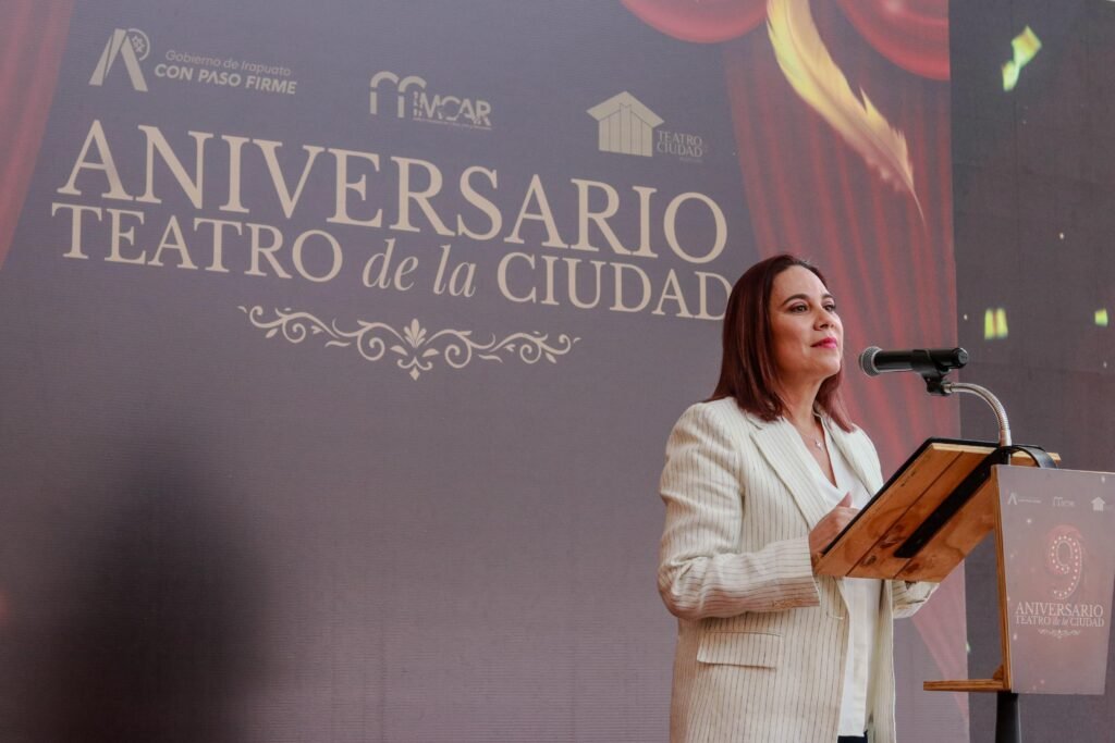 Lorena Alfaro García, presidenta municipal de Irapuato, invitó a los ciudadanos a disfrutar del programa cultural.