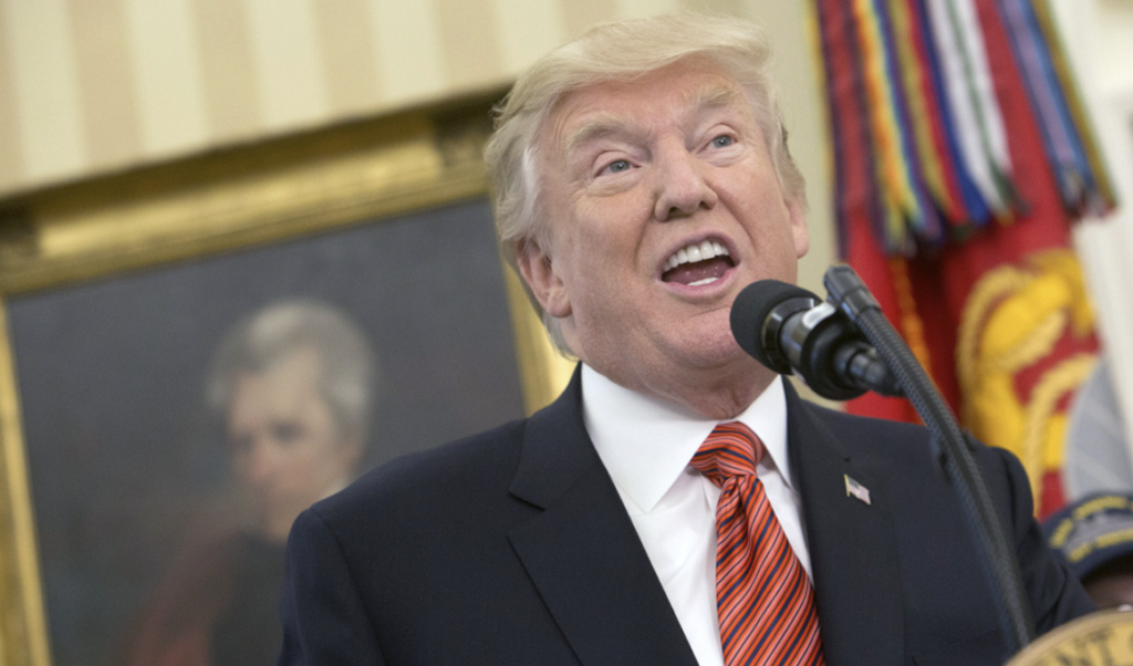 Donald Trump afirma que este tipo de actividades deportivas deben ser entre el mismo sexo y no por personas trans./Foto: Captura de pantalla
