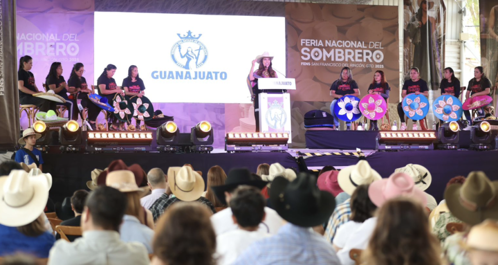 Libia Dennise inauguró la 5ta. Edición de la FENS, donde destacó que, ocho de cada 10 sombreros que se comercializan en México son de San Francisco del Rincón.
