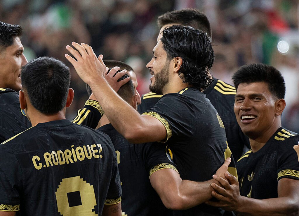 Al final el equipo de República Dominicana puso en aprietos a México, quien se salvó de milagro.