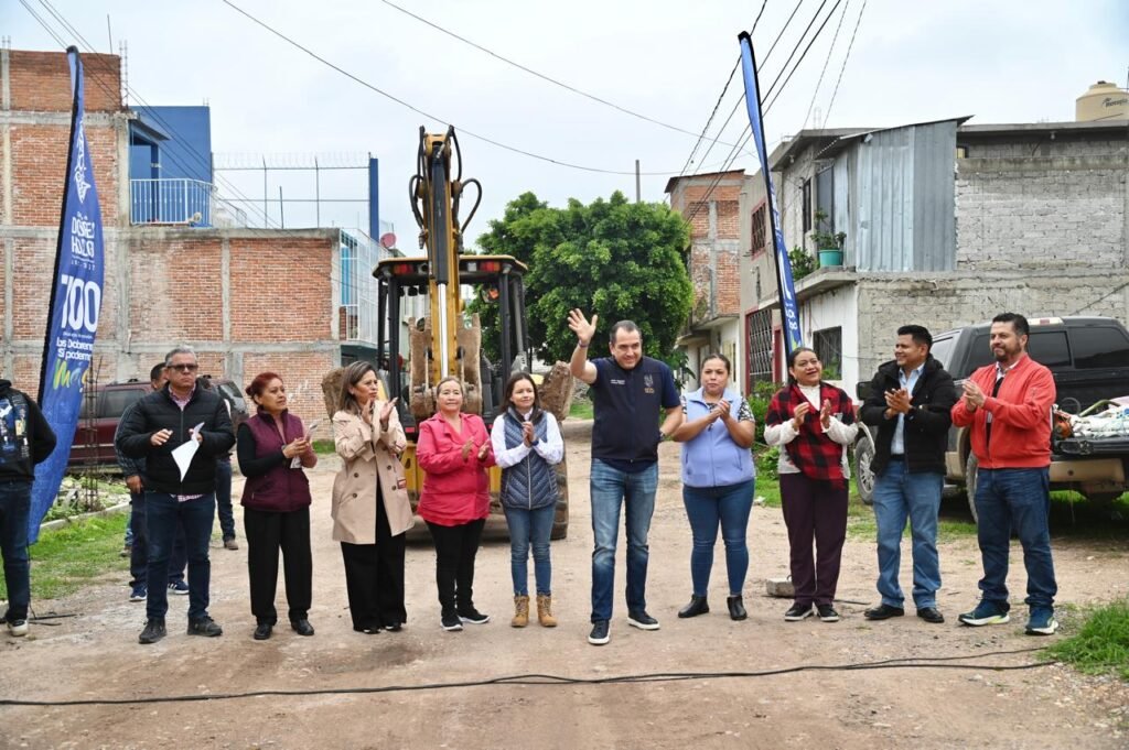El alcalde Adrián Hernández Alejandri reiteró su compromiso de trabajar por el desarrollo de Dolores Hidalgo.