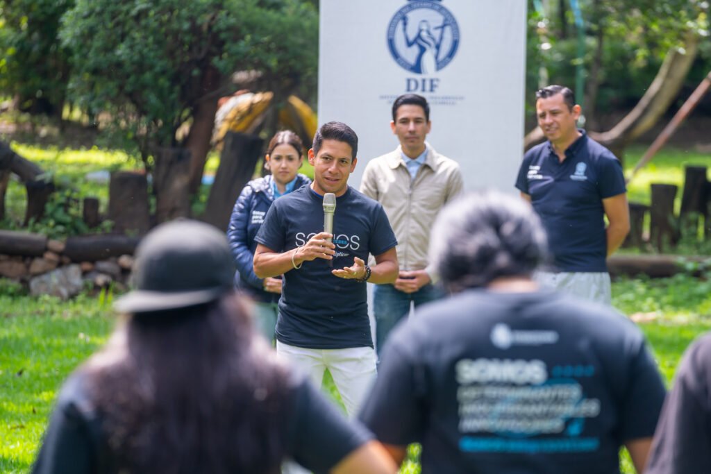 El Presidente del Sistema DIF Estatal, Juan Carlos Montesinos Carranza reiteró su compromiso de trabajar a favor de la juventud de Guanajuato.