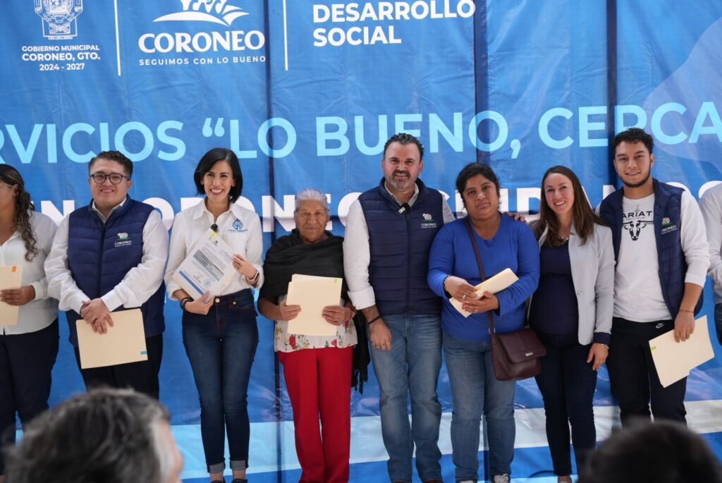 Luis Fernando Velázquez Esquivel y Rosario Corona, destacaron la importancia de estar cerca con la gente de Coroneo.