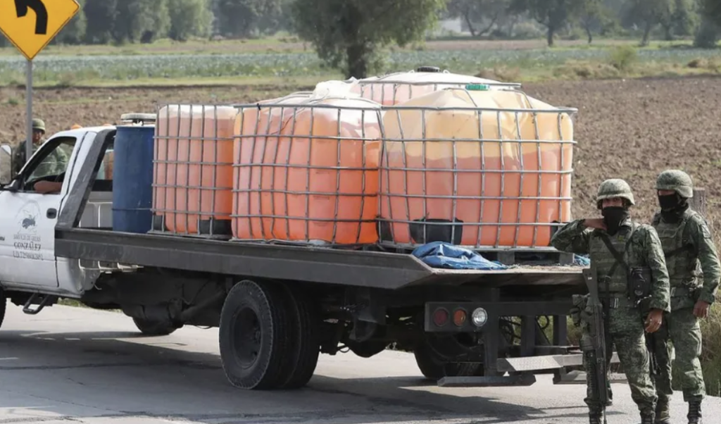 Huachicol: el delito que viaja más que muchos pasaportes