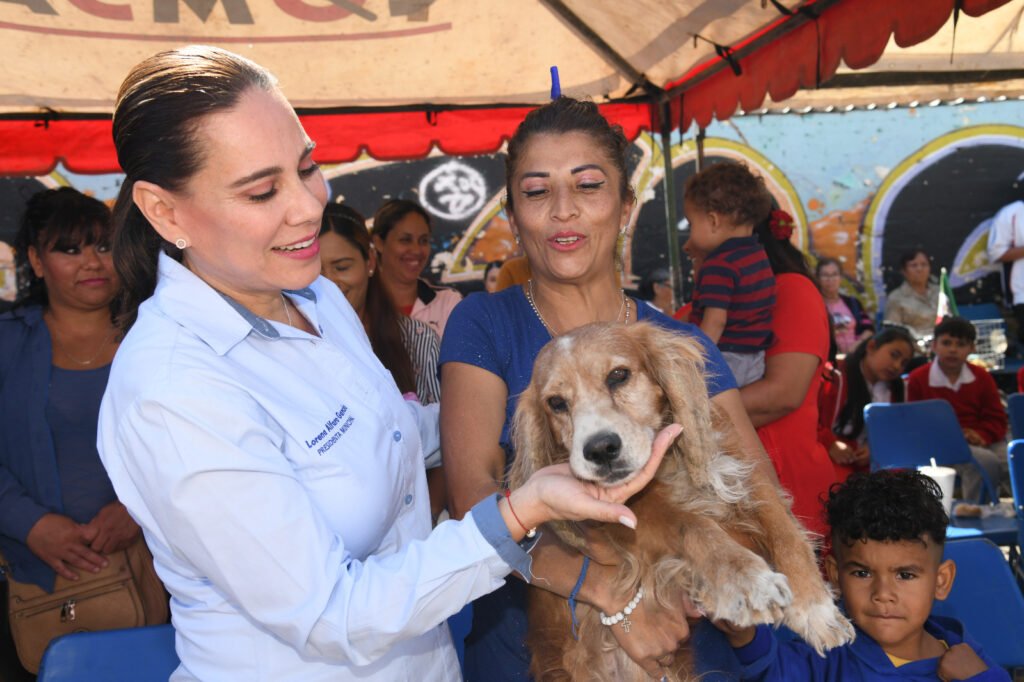 Lorena Alfaro destacó las acciones que se han realizado a favor del cuidado de los animalitos en Irapuato.