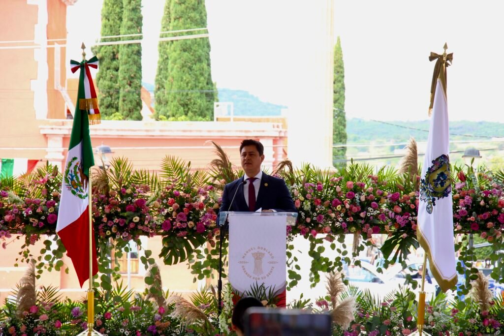 Adolfo Alfaro habló en su Primer Informe de Gobierno sobre los trabajos que se realizan en los proyectos, obras, salud y seguridad en Manuel Doblado.