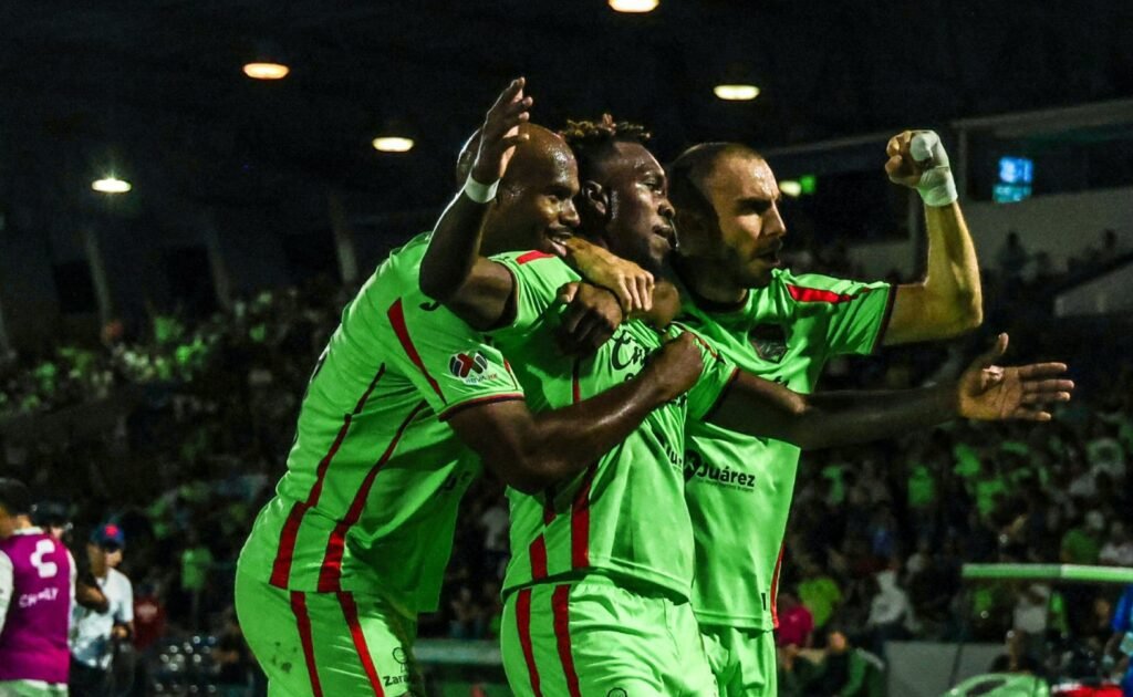 León regresa a casa con una dolorosa derrota que lo puede dejar fuera de los primeros 10 de la tabla general.